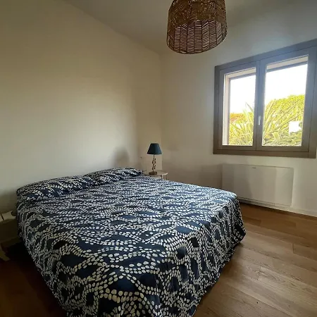 Ada Villa